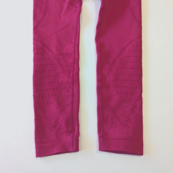 Sweaty Betty 360 Seamless Yoga Leggings NWT In Phlox Pink - Picture 6 of 9